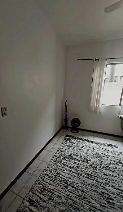 Apto Bem Localizado, Dentro De Condominio Em Cabo Frio
